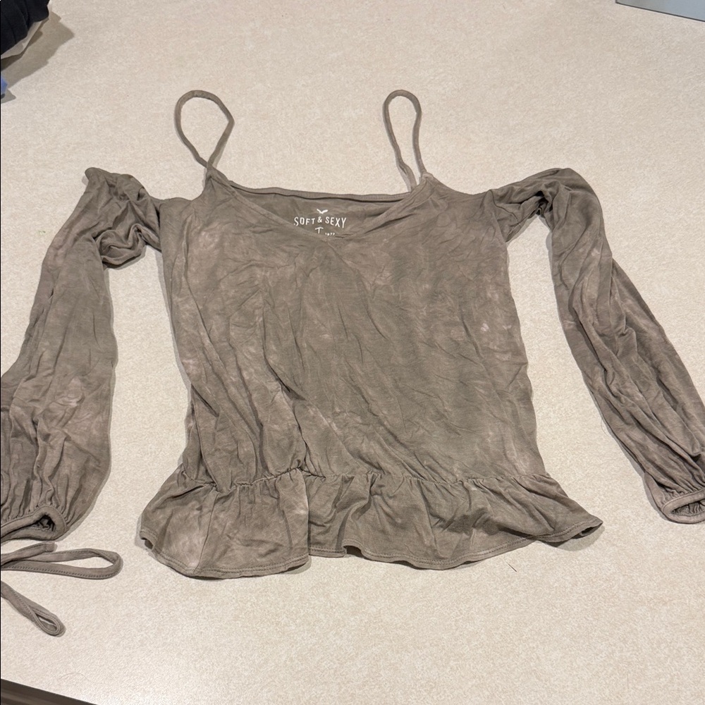 American Eagle Womens Boho green  Long-Sleeve Ruffle Hem Top